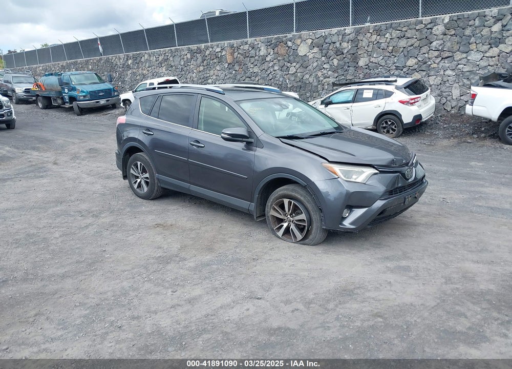 2018 TOYOTA RAV4 XLE VIN: JTMRFREV7JJ177574