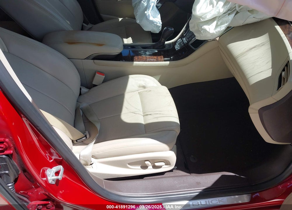 2014 BUICK LACROSSE VIN: 1G4GD5G33EF179635