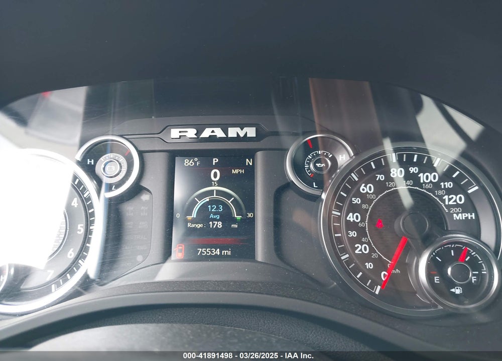 2021 RAM 1500 BIG HORN 4X2 6'4 BOX VIN: 1C6RREBTXMN769476