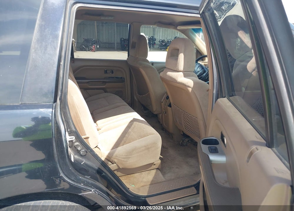 2004 HONDA PILOT EX-L VIN: 2HKYF18564H593234