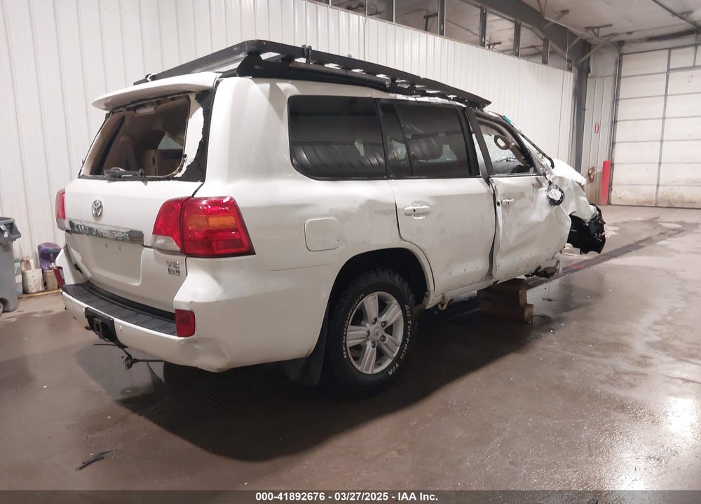 2013 TOYOTA LAND CRUISER V8 VIN: JTMHY7AJ2D4018607