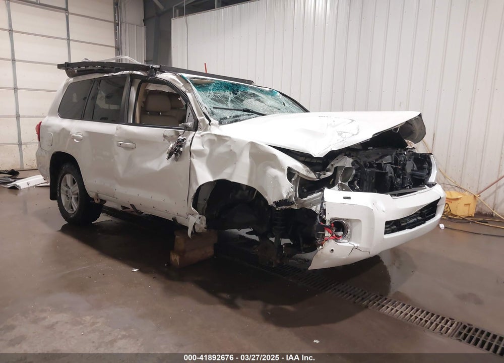 2013 TOYOTA LAND CRUISER V8 VIN: JTMHY7AJ2D4018607