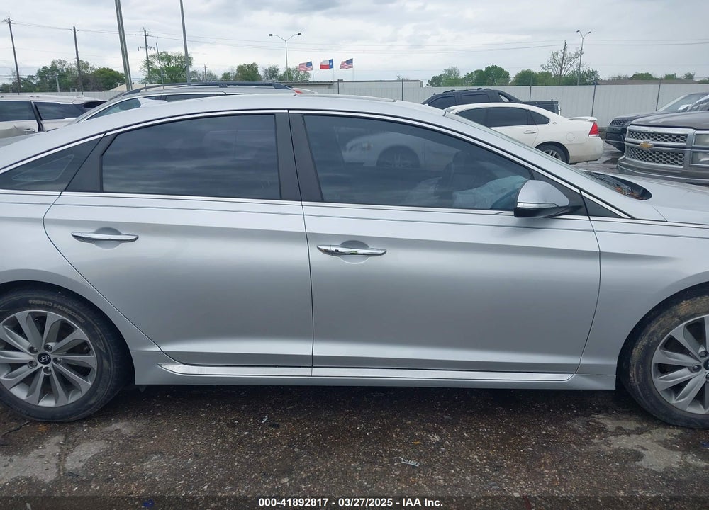 2017 HYUNDAI SONATA VIN: 5NPE34AF7HH540922