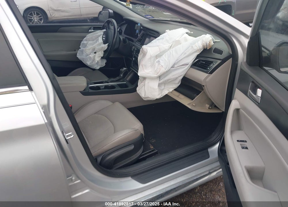 2017 HYUNDAI SONATA VIN: 5NPE34AF7HH540922