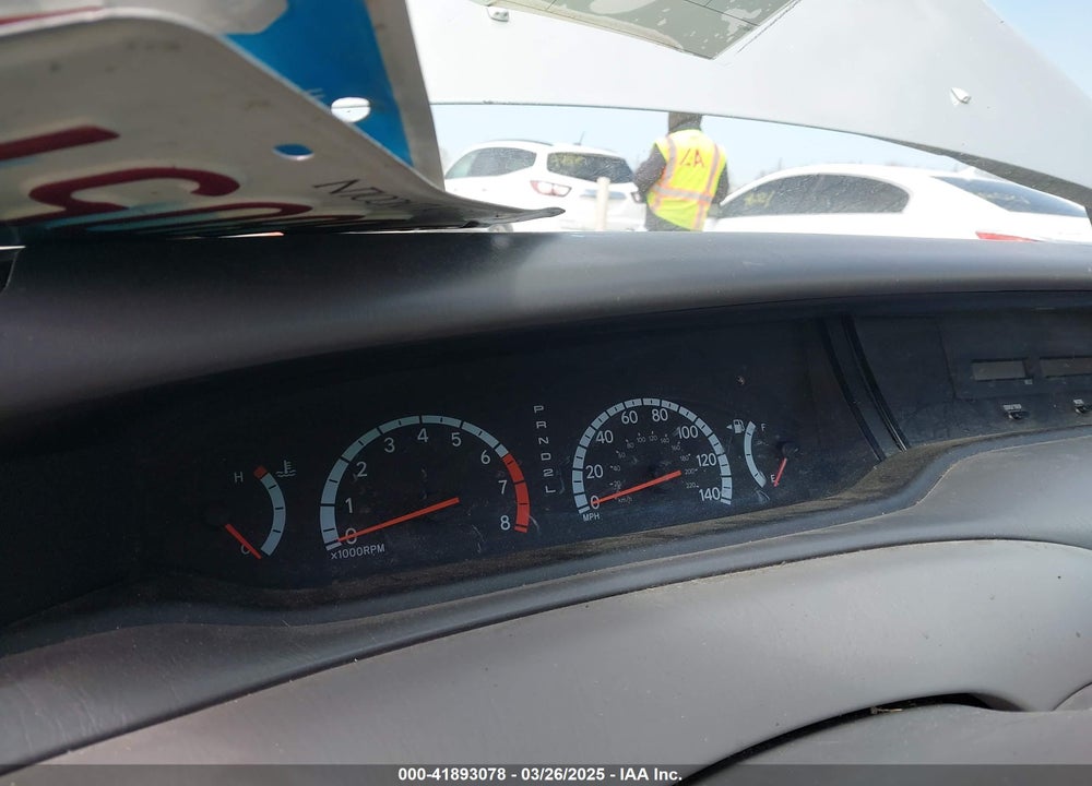2001 TOYOTA AVALON XL VIN: 4T1BF28B01U179736