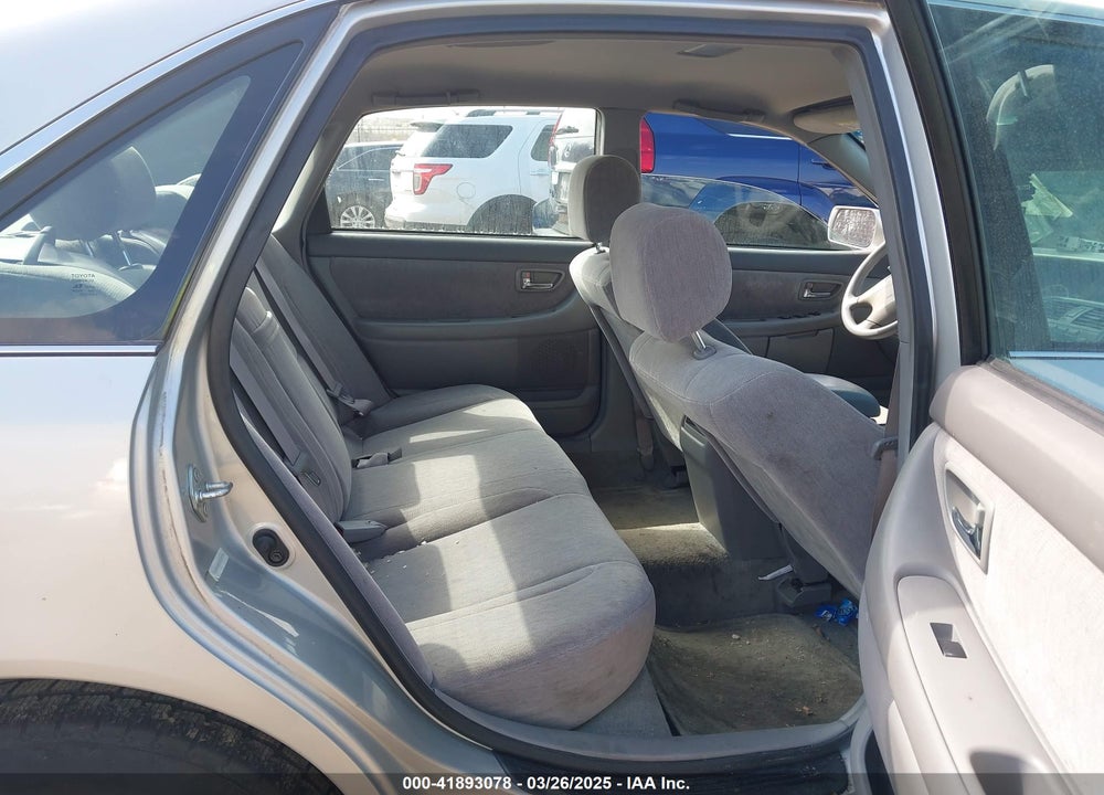 2001 TOYOTA AVALON XL VIN: 4T1BF28B01U179736