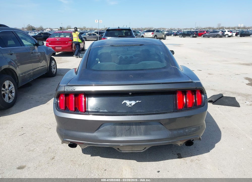 2016 FORD MUSTANG VIN: 1FA6P8TH3G5242922