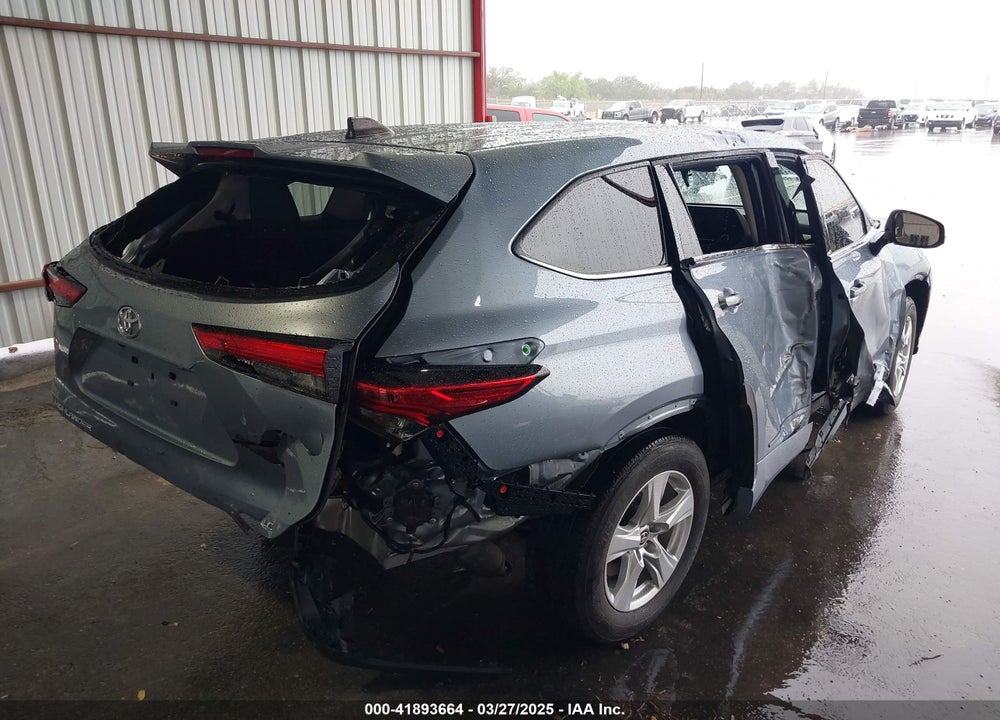 2022 TOYOTA HIGHLANDER LE VIN: 5TDZZRAH2NS135247