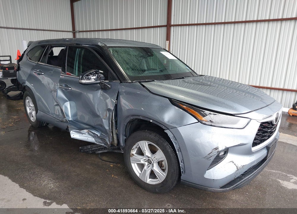 2022 TOYOTA HIGHLANDER LE VIN: 5TDZZRAH2NS135247
