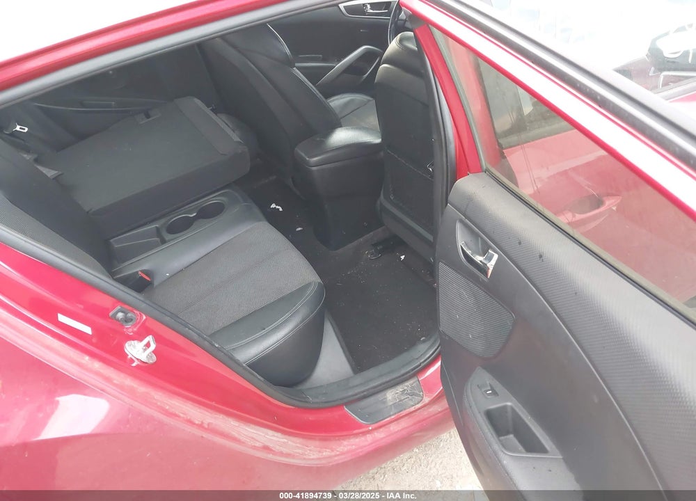 2016 HYUNDAI VELOSTER VIN: KMHTC6AD0GU304338
