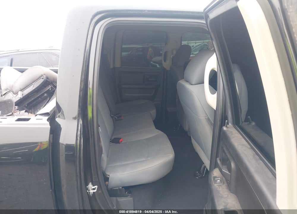 2019 RAM 1500 CLASSIC VIN: 1C6RR7FT2KS567915
