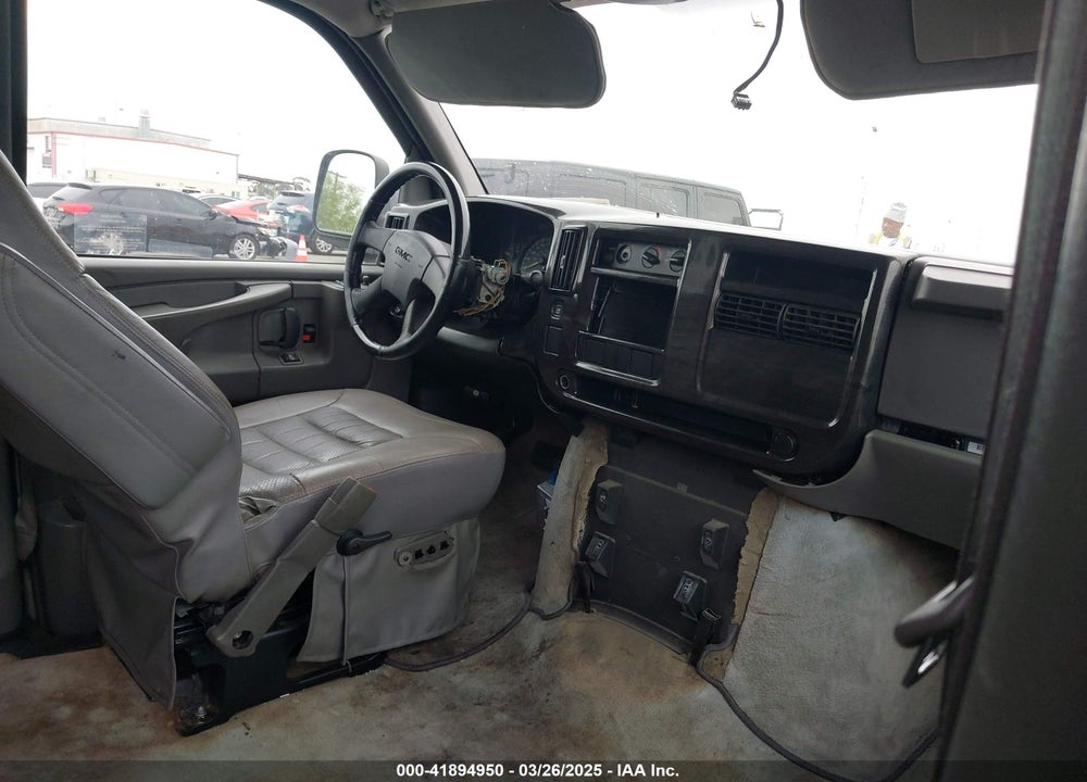2005 GMC SAVANA UPFITTER VIN: 1GDFG15T751269477