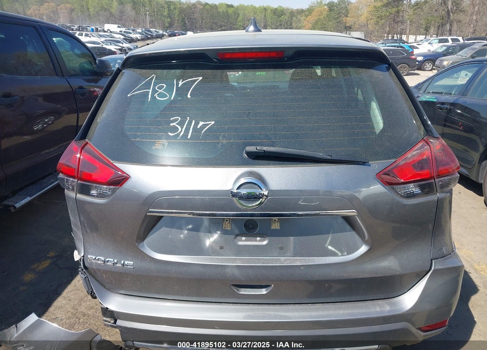 2018 NISSAN ROGUE VIN: 5N1AT2MT4JC754817