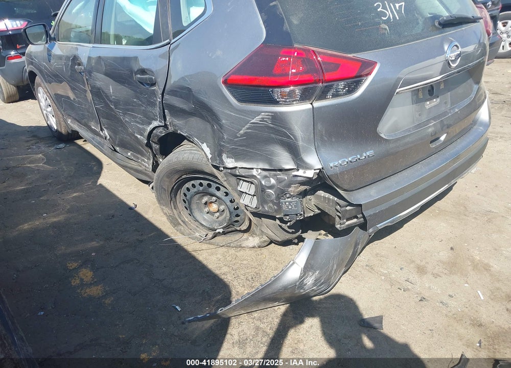 2018 NISSAN ROGUE VIN: 5N1AT2MT4JC754817