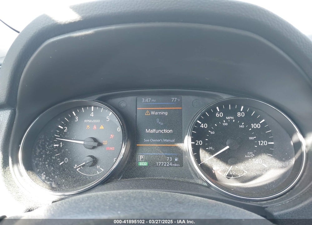 2018 NISSAN ROGUE VIN: 5N1AT2MT4JC754817