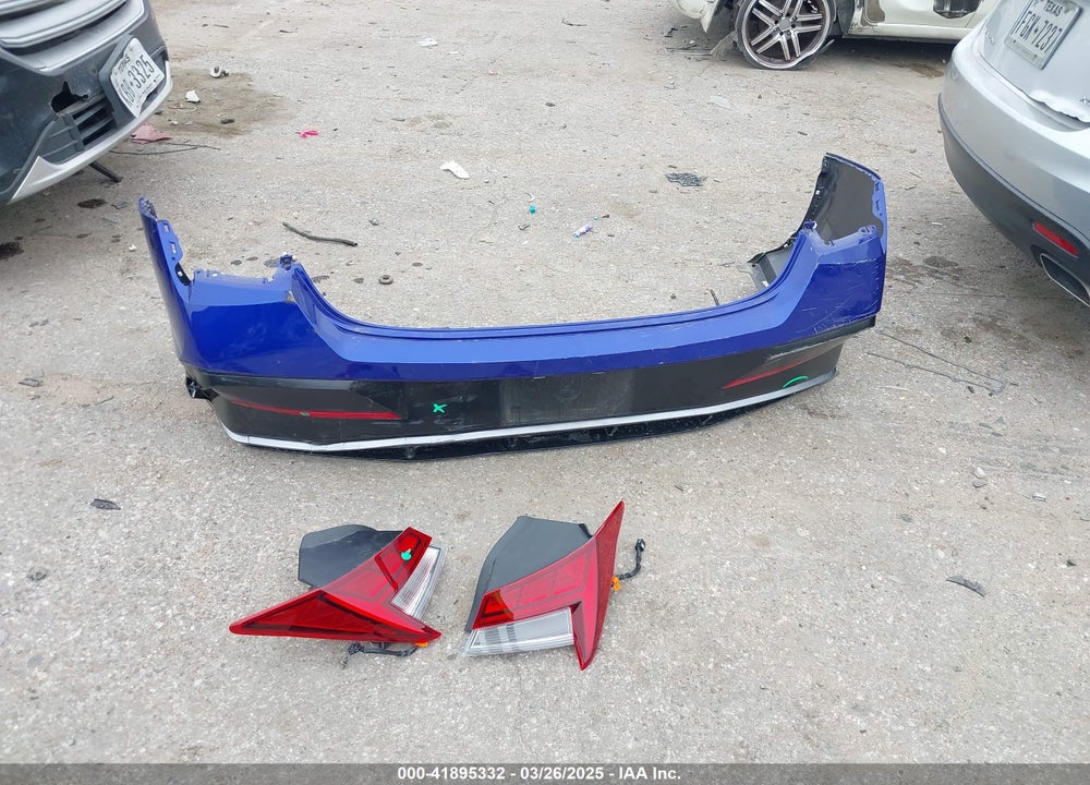 2024 HYUNDAI ELANTRA VIN: KMHLS4DGXRU820304
