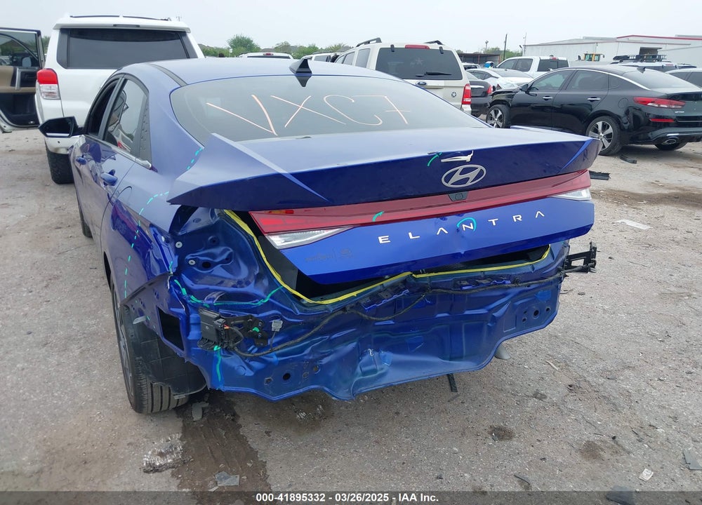 2024 HYUNDAI ELANTRA VIN: KMHLS4DGXRU820304