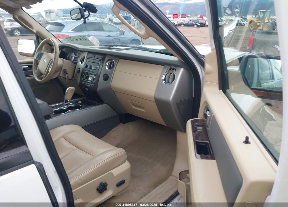 2013 FORD EXPEDITION EL VIN: 1FMJK1J5XDEF01660