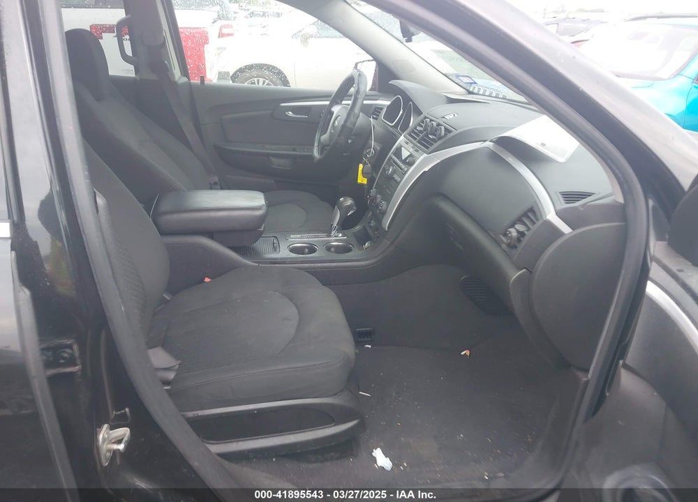 2011 CHEVROLET TRAVERSE VIN: 1GNKVGEDXBJ379415