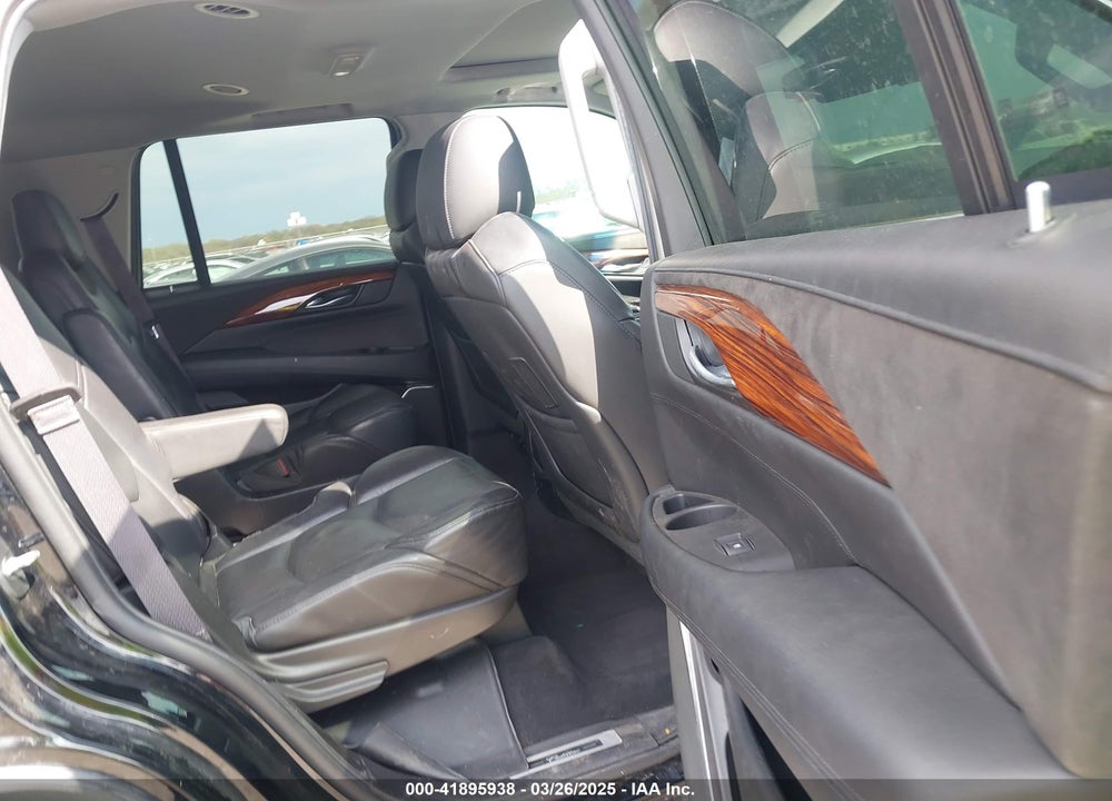 2015 CADILLAC ESCALADE LUXURY VIN: 1GYS4BKJ2FR260848