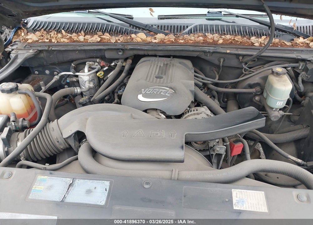 2002 CHEVROLET TAHOE LS VIN: 1GNEC13T92R201832