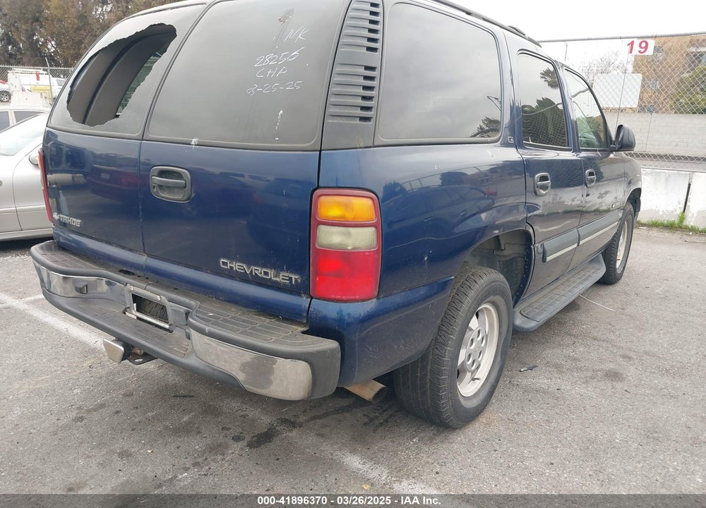 2002 CHEVROLET TAHOE LS VIN: 1GNEC13T92R201832