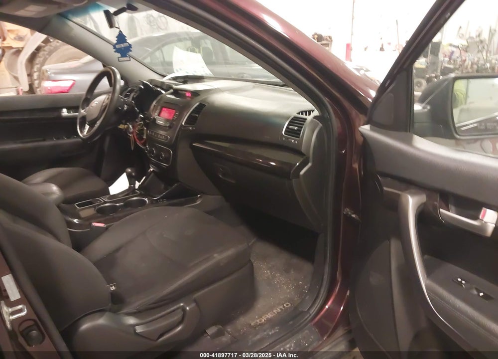 2014 KIA SORENTO VIN: 5XYKT3A66EG467249
