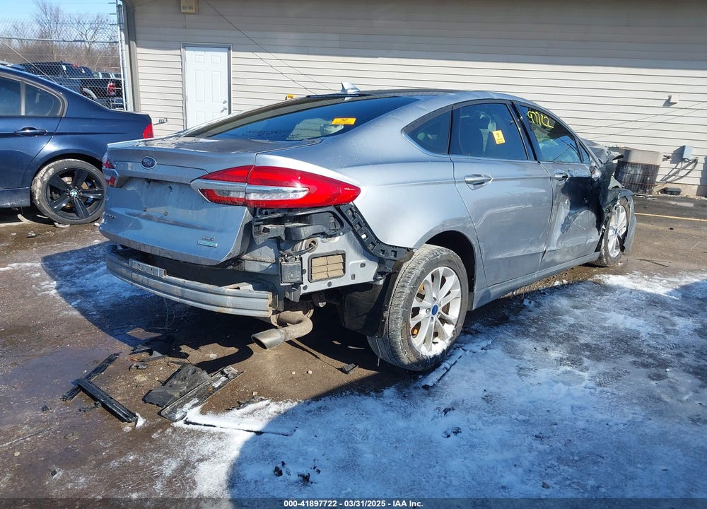 2020 FORD FUSION SE VIN: 3FA6P0HDXLR146820