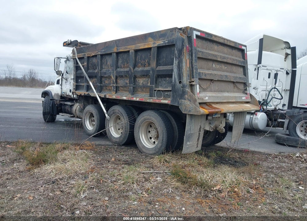 2006 MACK CV713 CV700 VIN: 1M2AG11C36M033540