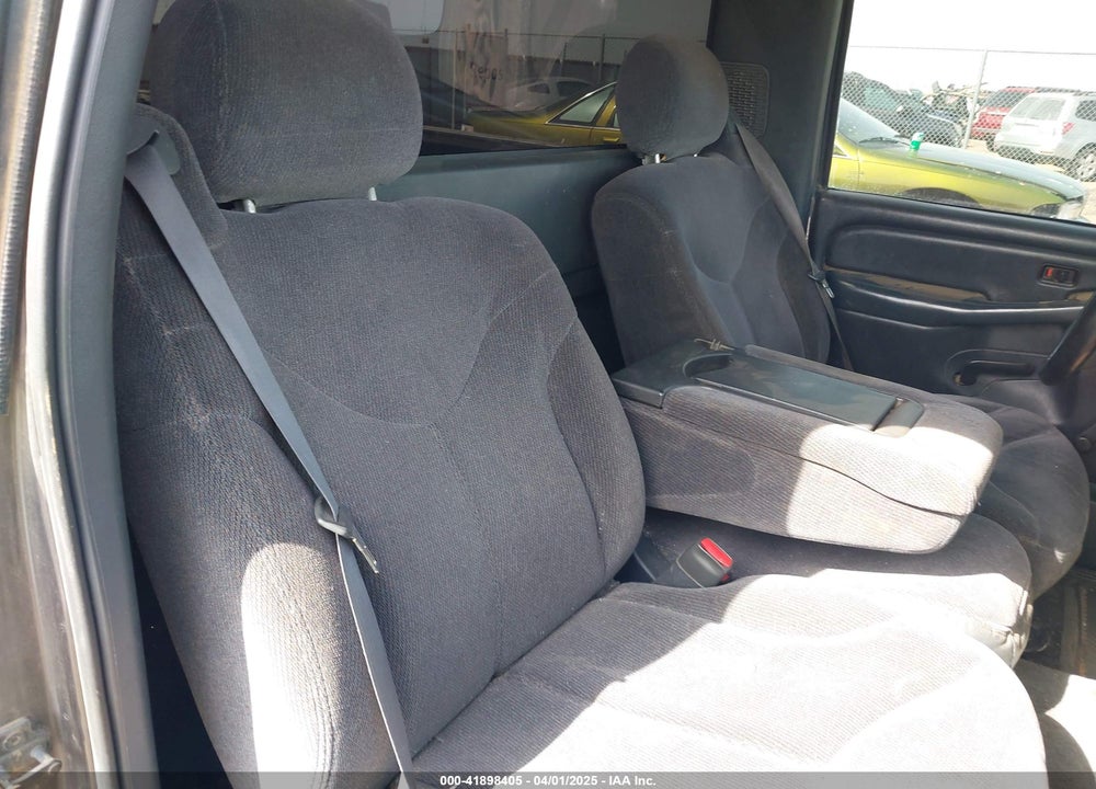 1999 GMC SIERRA 1500 SL VIN: 1GTEC14W1XZ532526