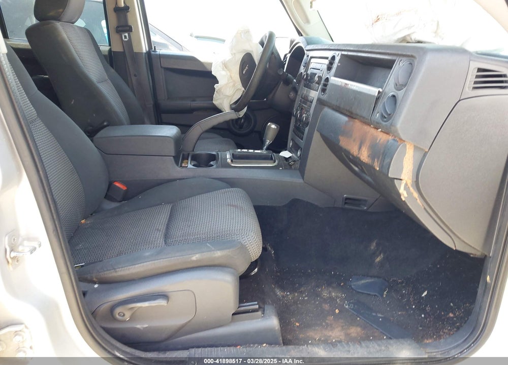 2008 JEEP COMMANDER VIN: 1J8HG48K08C187691