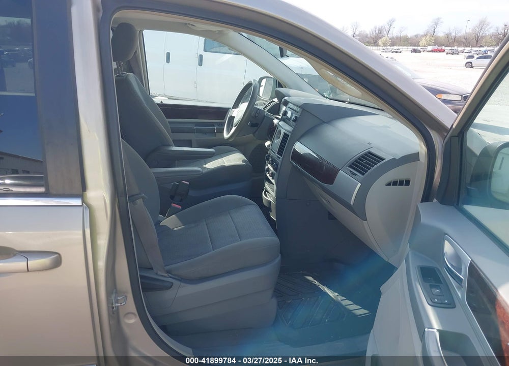 2009 CHRYSLER TOWN & COUNTRY TOURING VIN: 2A8HR54179R678913