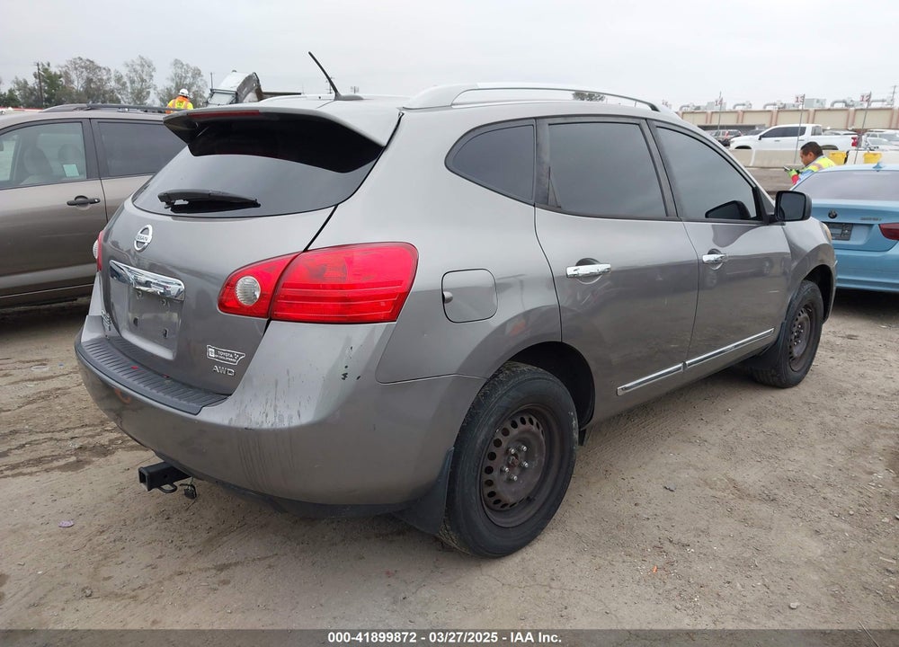 2015 NISSAN ROGUE SELECT S VIN: JN8AS5MV1FW768128