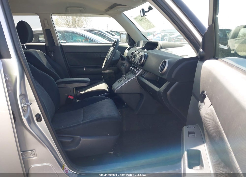 2013 SCION XB VIN: JTLZE4FE5DJ037827