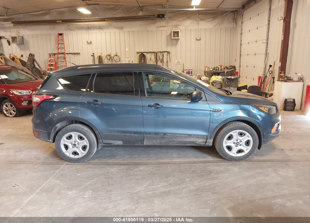 2018 FORD ESCAPE VIN: 1FMCU0F72JUC42526