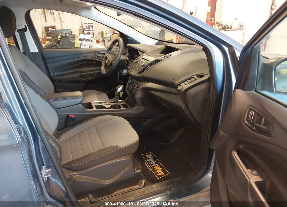2018 FORD ESCAPE VIN: 1FMCU0F72JUC42526