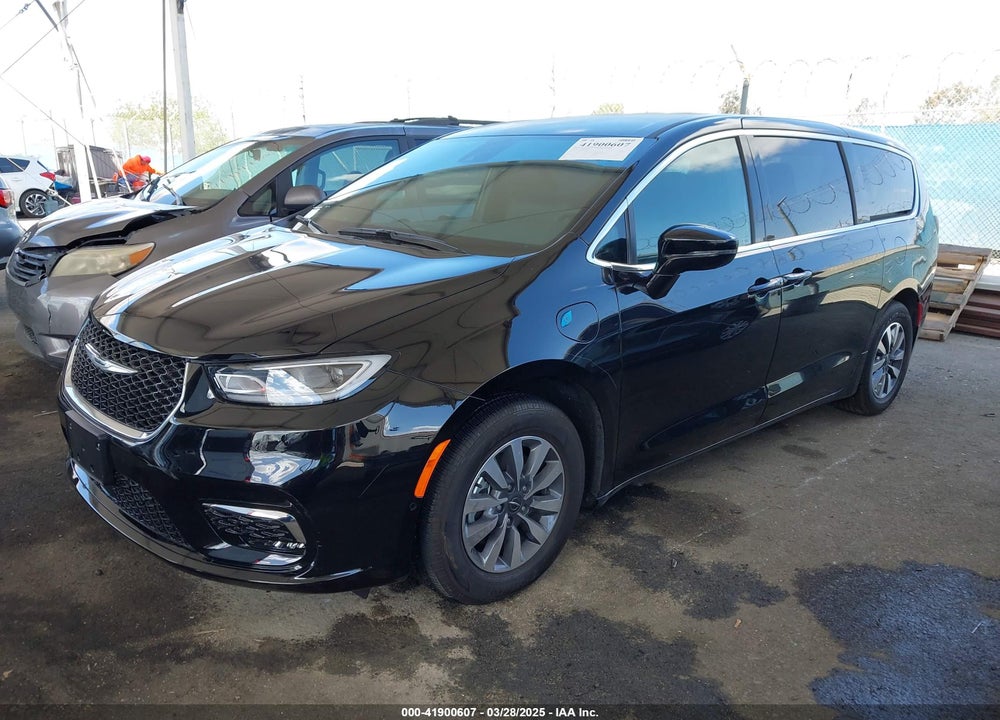 2025 CHRYSLER PACIFICA HYBRID SELECT VIN: 2C4RC1S75SR502350