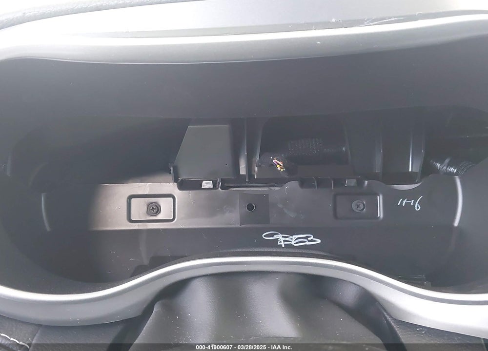 2025 CHRYSLER PACIFICA HYBRID SELECT VIN: 2C4RC1S75SR502350