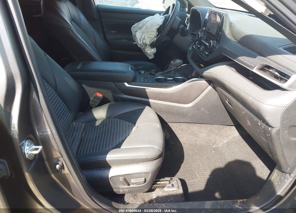 2024 TOYOTA HIGHLANDER VIN: 5TDKDRBH4RS530311