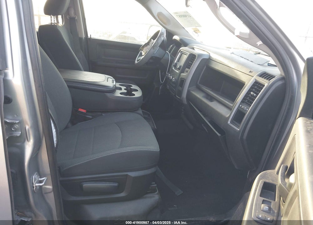 2022 RAM 1500 CLASSIC VIN: 3C6RR6KG6NG210655