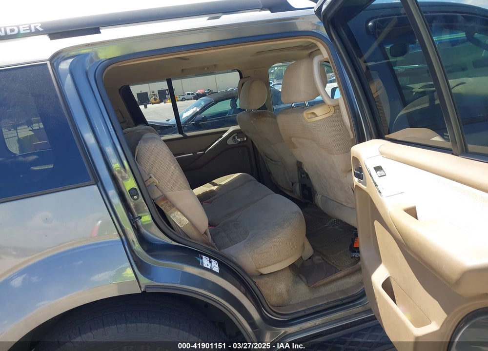 2007 NISSAN PATHFINDER SE VIN: 5N1AR18U87C614564