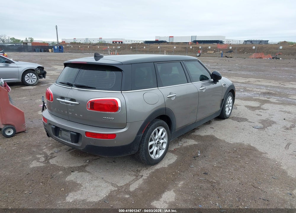 2017 MINI CLUBMAN VIN: WMWLN5C53H2E32472