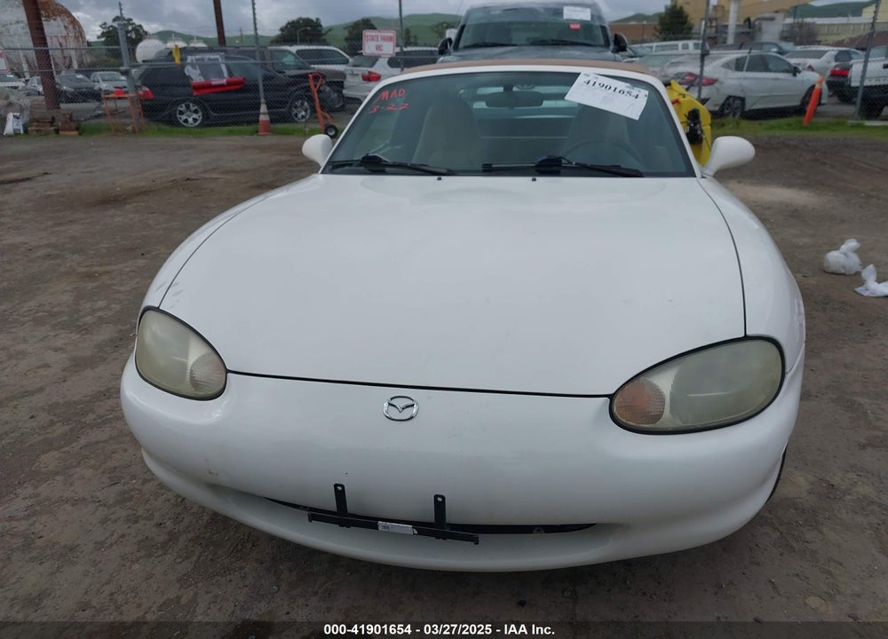1999 MAZDA MX-5 MIATA LEATHER PKG/POPULAR EQUIPMENT PKG/SPORTS PKG/TOURING PKG VIN: JM1NB3539X0111435