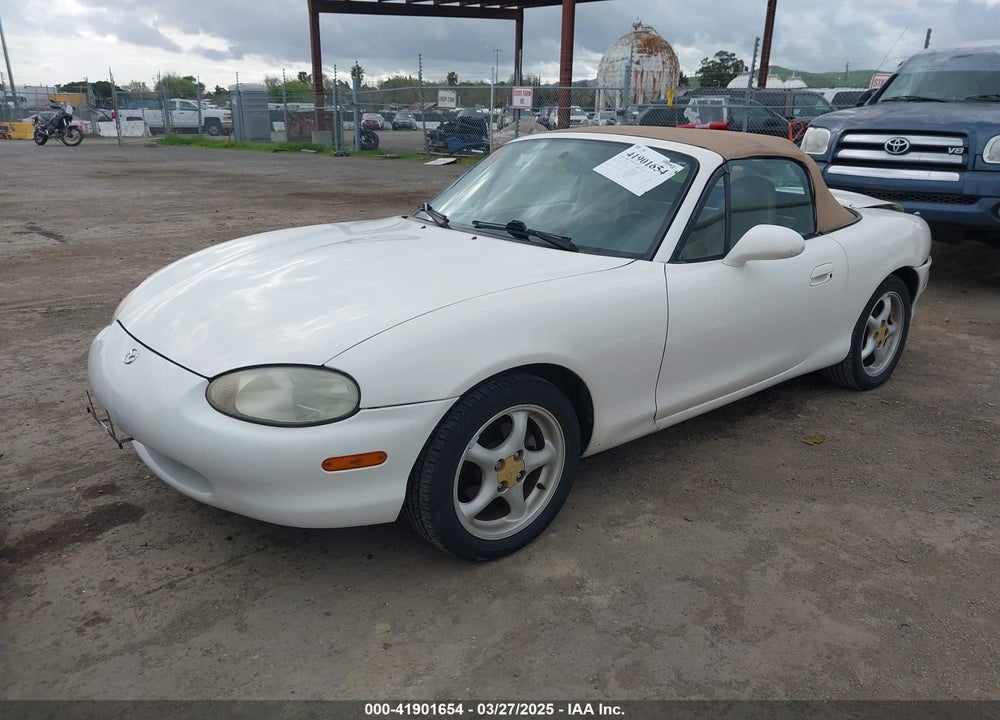 1999 MAZDA MX-5 MIATA LEATHER PKG/POPULAR EQUIPMENT PKG/SPORTS PKG/TOURING PKG VIN: JM1NB3539X0111435