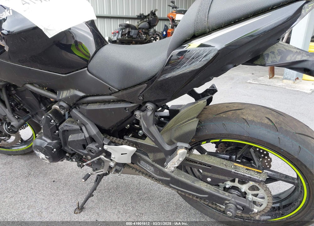 2024 KAWASAKI ER650 P VIN: ML5EREP11RDAD3840
