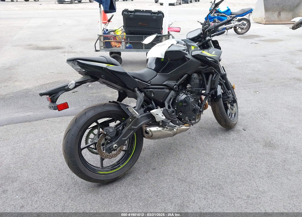 2024 KAWASAKI ER650 P VIN: ML5EREP11RDAD3840