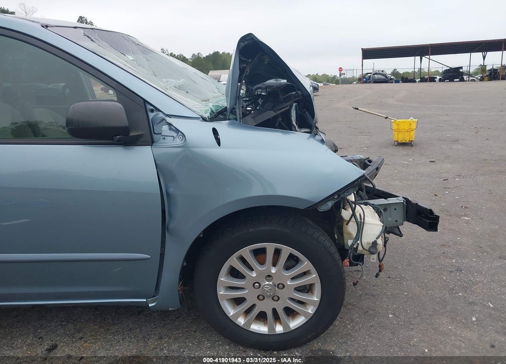 2008 TOYOTA SIENNA LE VIN: 5TDBK23C18S014969
