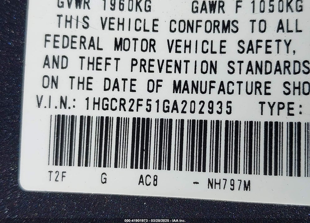 2016 HONDA ACCORD VIN: 1HGCR2F51GA202935