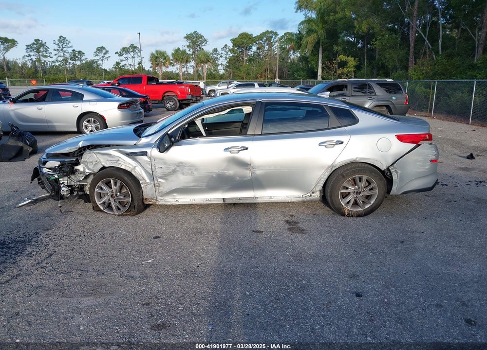 2020 KIA OPTIMA VIN: 5XXGT4L33LG438808