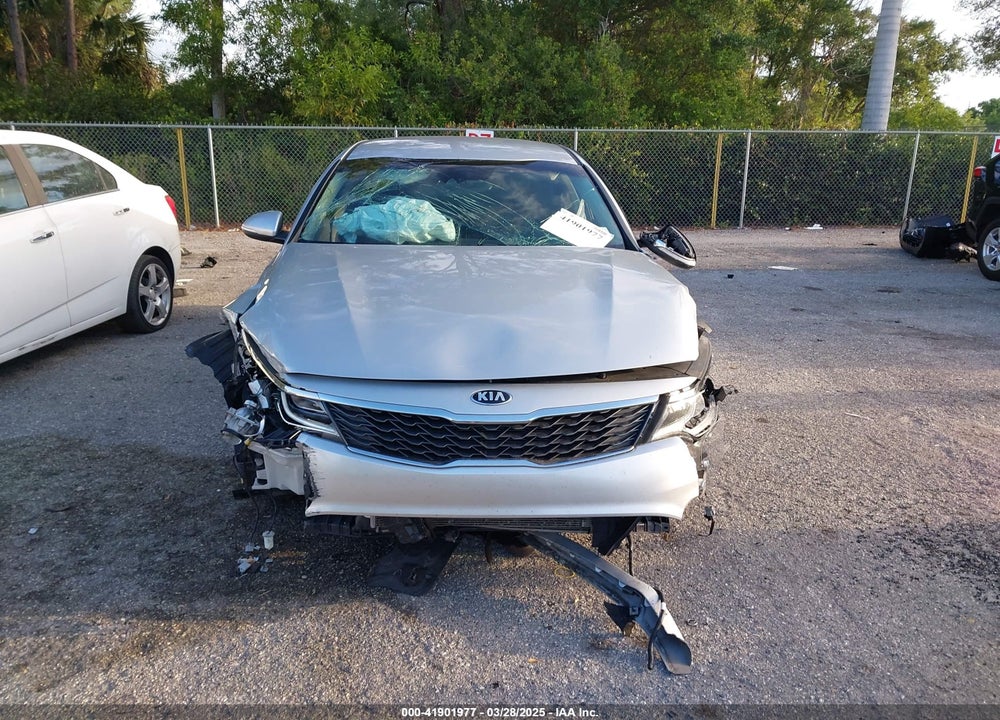 2020 KIA OPTIMA VIN: 5XXGT4L33LG438808